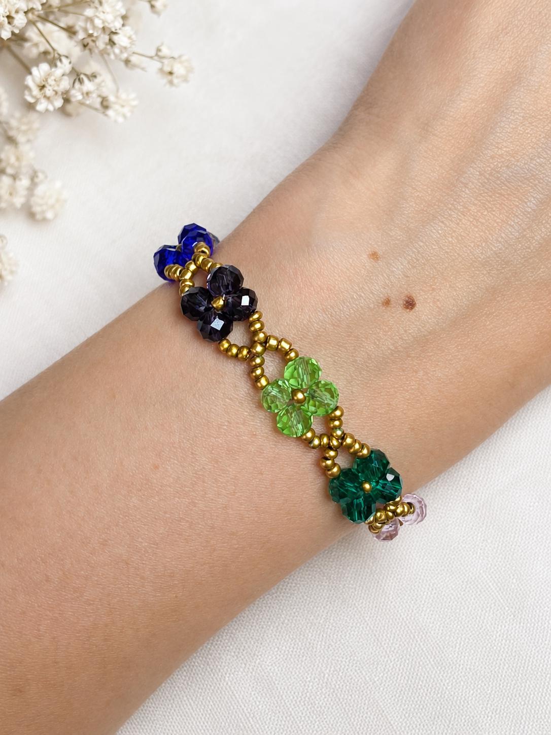 Rainbow Daisy Bracelet, Colorful Beaded Bracelet, Handmade Glass Bead Bracelet, Flower Bracelet, Friendship Gift, Cute Summer Jewelry